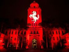 ఫెరారీ తన ఎక్స్‌క్లూజివిటీని కోల్పోనుందా?