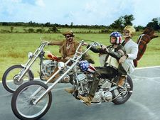 వేలంలో 1.35 మిలియన్ డాలర్ల ధర పలికిన 1969 ఈజీ రైడర్ బైక్