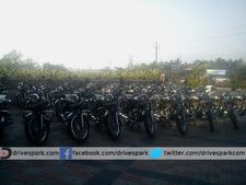 హ్యార్లీ డేవిడ్‌సన్‌ను ఓవర్‌టేక్ చేసిన రాయల్ ఎన్‌ఫీల్డ్