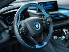 జర్మన్ స్పెషల్ కస్టమ్స్ డిజైన్ చేసిన బిఎమ్‌డబ్ల్యూ ఐ8 