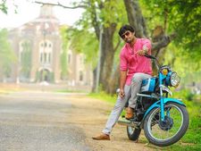 పవణ్ కళ్యాణ్  నుండి నాని వరకు ప్రేమ కథలకు ప్రాణం పోసిన బైక్:  యమహా ఆర్ఎక్స్