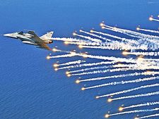 మోడీ ఎఫెక్ట్; భారతదేశ రక్షణ ఒప్పందంపై ప్రపంచ దేశాల పోటీ