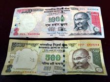 పెద్ద నోట్ల రద్దు వాహన పరిశ్రమ మీద ప్రభావం ఇలా... 