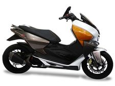 స్కూటర్ల రాజ్యం: దేశీయంగా విడుదల కానున్న స్కూటర్లు