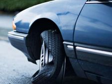 టైర్లు ఎందుకు పేళుతాయి, టైర్ల పేలడాన్ని ఎలా నిరోధించాలి మరియు వాటి నిర్వహణ ఏలా చేయాలి ?