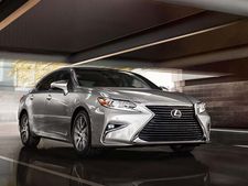 అధికారికంగా లెక్సస్ వచ్చేసింది: కొత్త కార్లు మరియు వాటి ధరల కోసం...