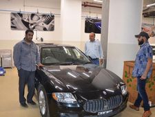 లగ్జరీ కార్లలో తిరుగుతూ 300 కోట్లను కొల్లగొట్టాడు!!