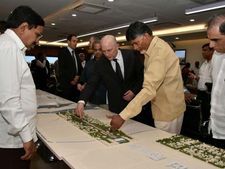 ఆంధ్ర రాజధానిలో మానవ రహిత విద్యుత్ బస్సు సేవలు!