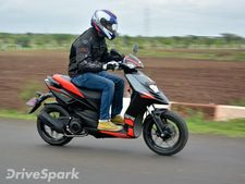 రికార్డు స్థాయిలో పియాజియో స్కూటర్ల సేల్స్