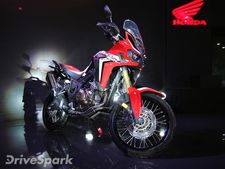 తొలి 50 ఆఫ్రికా ట్విన్ బైకుల డెలివరీ ప్రారంభించిన హోండా