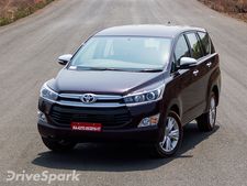 భారీగా పెరిగిన టయోటా కార్ల ధరలు...