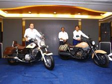 విపణిలోకి బడ్జెట్ ఫ్రెండ్లీ  క్రూయిజర్ బైకులు: హ్యార్లీ, ఎన్ఫీల్డ్‌లకు ఎదురుదెబ్బ