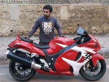 హీరో ఎక్స్‌ట్రీమ్ బైకును సుజుకి హయాబుసా సూపర్ బైకులా చేశారు