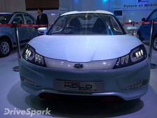 మరో రెండు ఎలక్ట్రిక్ కార్లను విడుదలకు సిద్దం చేస్తున్న మహీంద్రా