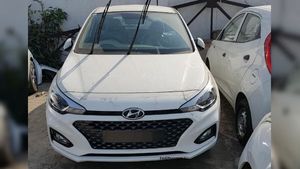 డీలర్ల వద్దకు చేరిన హ్యుందాయ్ ఐ20 ఫేస్‌లిఫ్ట్