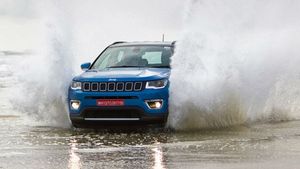 భారతదేశపు బెస్ట్ సెల్లింగ్ లగ్జరీ ఎస్‌యూవీ: జీప్ కంపాస్