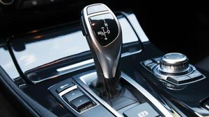 ఏఎమ్‌టి కార్లలో ఎట్టిపరిస్థితుల్లో చేయకూడని పనులు