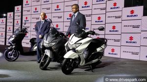 సుజుకి బర్గ్‌మ్యాన్ స్ట్రీట్ స్కూటర్ లాంచ్: ధర, ఇంజన్, ఫీచర్లు మరియు ప్రత్యేకతలు