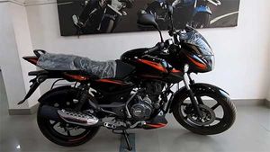 అత్యంత సెక్యూరిటీతో వస్తున్న బజాజ్ పల్సర్ 150 క్లాసిక్ మరియు 150 ట్విన్-డిస్క్ [వీడియో]