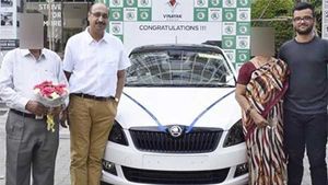 స్కోడా డీలర్ చేత మోసపోయిన కస్టమర్, జాగ్రత్తగా ఉండండి... !