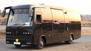 భారతదేశపు అత్యంత విలాసవంతమైన బస్సు...దీనిని ఎప్పుడూ చూసిఉండరు!