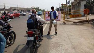 పారాహుషార్: హైదరాబాద్ లో రాంగ్ రూట్లో వెళ్లారని 6 మందికి  జైలు శిక్ష 