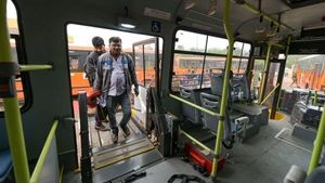 కరోనా వ్యాప్తిని నివారించడానికి ప్రభుత్వ బస్సులపై చర్య