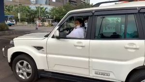  కలకత్తా ప్రజల కోసం వీధుల్లోకి వచ్చిన మమతా బెనర్జీ