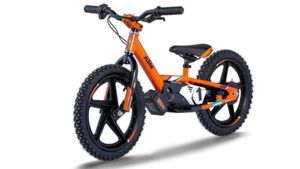 ఎలక్ట్రిక్  స్కూటర్ విడుదల చేసిన కెటిఎమ్