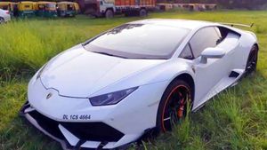 పోలీసులు స్వాధీనం చేసుకున్న 4 కోట్ల విలువైన లంబోర్ఘిని సూపర్ కార్, కారణం ఏంటో తెలుసా ?