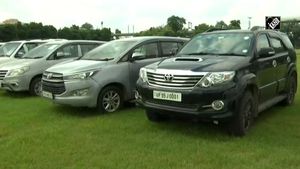 చివరకు పట్టుబడ్డ దేశంలోనే అతిపెద్ద దొంగల ముఠా