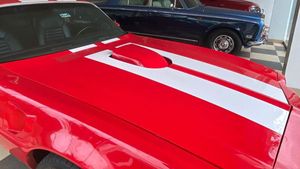 అరుదైన పాతకాలపు కారు కొన్న M.S ధోని : దీని రేటెంతో తెలిస్తే షాక్ అవుతారు 