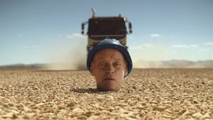 సినిమాను సైతం తలదన్నే వోల్వో కొత్త ట్రక్ వీడియో.. చూసారా ?