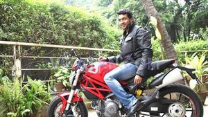 Ducati బైక్స్ కలిగి ఉన్న సెలబ్రెటీలు: మీకు తెలుసా..!!