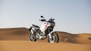 రైడర్ల మనసు దోచే కొత్త Ducati DesertX.. త్వరలో రానుంది: డిజైన్ & ఫీచర్స్ ఎలా ఉన్నాయంటే?  