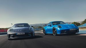 భారత మార్కెట్లో Porsche 911 GT3 మరియు Porsche 911 GT3 Touring స్పోర్ట్స్ కార్లు విడుదల
