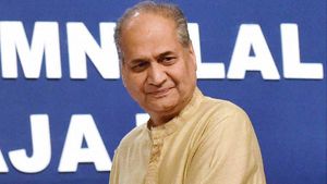 దివికేగిన Bajaj Auto మాజీ చైర్మన్ 'రాహుల్ బజాజ్': సంతాపం తెలిపిన పలువురు ప్రముఖులు