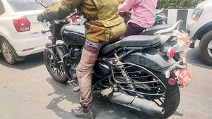 రాయల్ ఎన్‌ఫీల్డ్ థండర్‌బర్డ్ 500కి రీప్లేస్‌మెంట్ కావాలా..? అయితే ఇదిగో మీటియోర్ 650..!