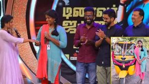 మహిళా డ్రైవర్‌కు ఆటో గిఫ్ట్‌గా అందించిన డ్రైవర్ జమున చిత్ర బృందం: ఐశ్వర్య రాజేశ్ చేతుల మీదుగా..