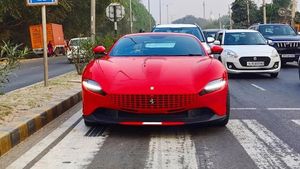 జొమాటో సీఈవో వాడే కారు ధర తెలిస్తే పక్కా షాక్ అవుతారు..!