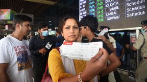 Free Flight Ticket పైసా ఖర్చు లేకుండా విమాన ప్రయాణం.. ఈ ట్రిక్స్ ఫాలో అయితే చాలు!!