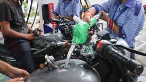 Petrol Diesel Price వాహనదారులకు శుభవార్త.. తగ్గనున్న పెట్రోల్, డీజిల్ ధరలు.!