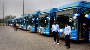 PM E-Bus Seva Scheme దేశవ్యాప్తంగా త్వరలో 10,000 ఎలక్ట్రిక్ బస్సులు.. కేంద్ర కేబినెట్ ఆమోదం