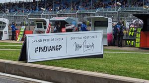 MotoGP అట్టహాసంగా ప్రారంభమైన మోటోజీపీ రేసింగ్.. ప్రపంచవేదికగా మరో చరిత్రను సృష్టించిన భారత్
