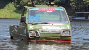 ఏం ఐడియా గురూ.. మారుతి ఓమ్నిని ఓడగా మార్చిన యువకుడు..