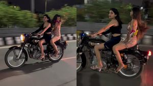 హైహీల్స్ వేసుకుని రాయల్ ఎన్‌ఫీల్డ్ రైడింగ్.. వీళ్ళు చేసేది కరెక్టేనా? (వీడియో)