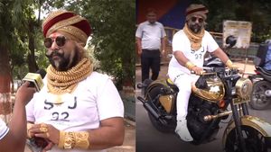 బంగారు పూతతో బుల్లెట్‌ బండి.. ఒళ్లంతా బంగారంతో వీధుల్లో రైడింగ్‌ చేస్తున్న గోల్డ్‌మ్యాన్‌!!