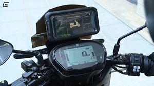 ఇండియాలో మొట్టమొదటి AI స్కూటర్లు.. కండిషన్ 10 సెకన్లలోనే చెక్.. 70కి పైగా స్మార్ట్ యాప్ ఫీచర్లు 