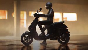 సెల్‎ఫోన్ కన్నా తక్కువ ధరకే ఎలక్ట్రిక్ స్కూటర్లు..వీటి రేంజ్, అద్భుతమైన ఫీచర్ల గురించి వింటే దిమ్మతిరగాల్సిందే