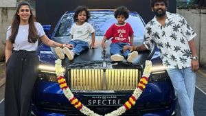 నయనతారకు ఖరీదైన రోల్స్ రాయిస్ కారును గిఫ్ట్‌గా ఇచ్చిన స్పెషల్ వ్యక్తి 